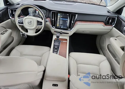 2020 Volvo S60 T6 Momentum z USA, uszkodzony, nr VIN 7JRA22TK4LG056818